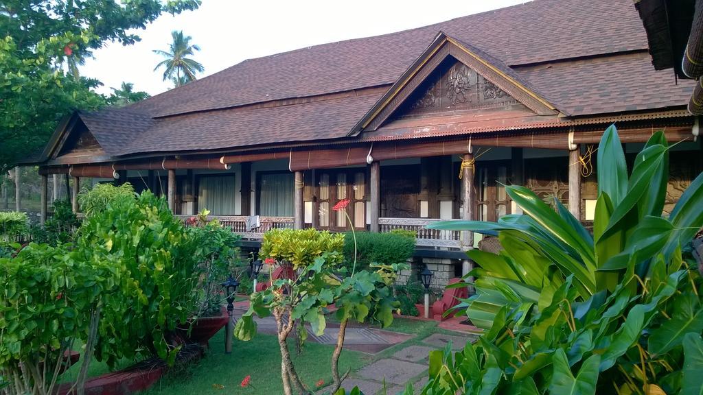 Palm Tree Anex Hotel Varkala Exterior photo