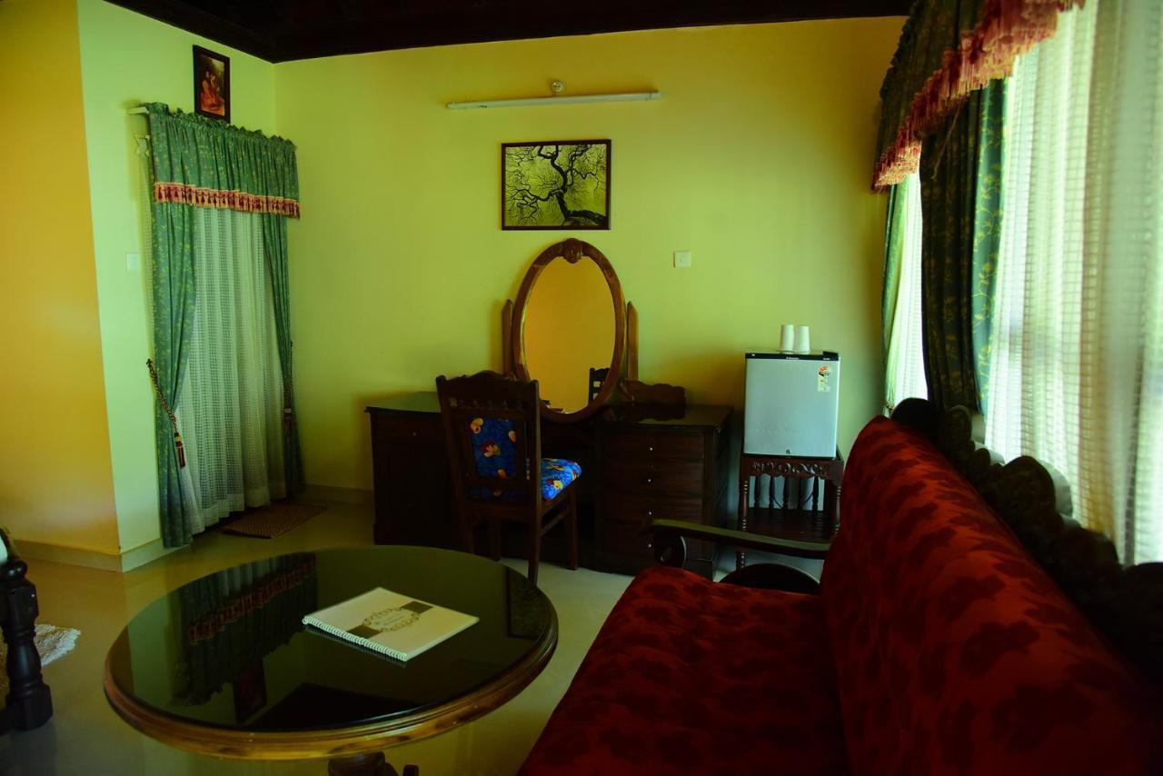 Palm Tree Anex Hotel Varkala Exterior photo